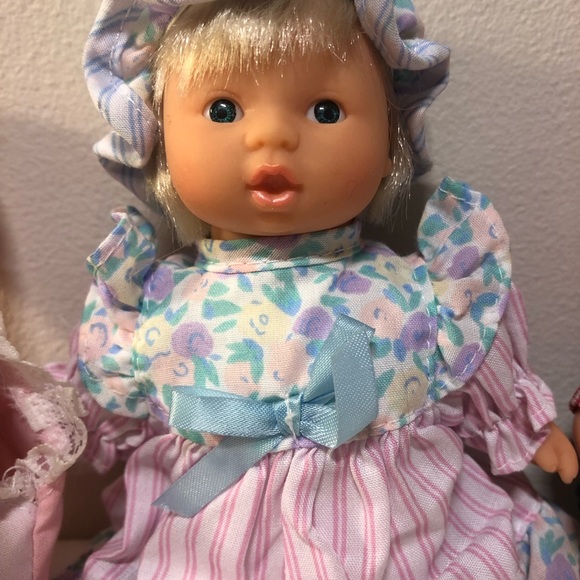 2 Tiara dolls by Playmates 6"  Poseable Vintage Doll 1981 No.9055 & 1 Bonus Doll - Picture 3 of 16